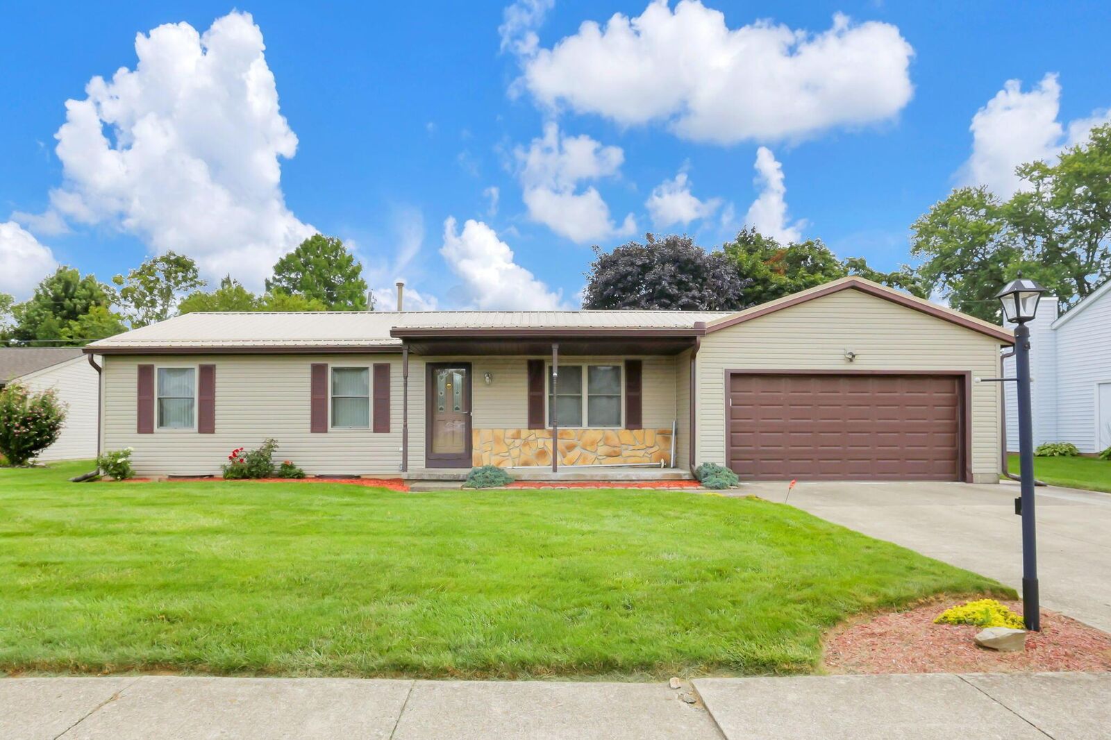 Property Photo: 1550 Constitution Drive OH 43055