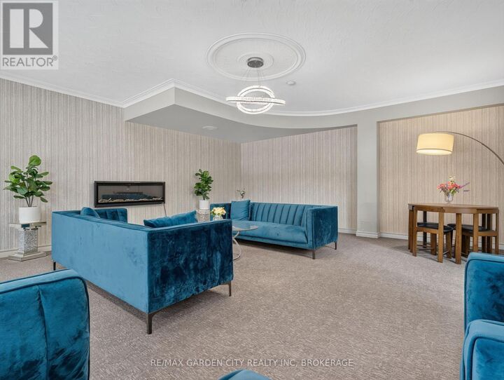 Property Photo:  359 Scott Street North 701  ON L2N 2G5 