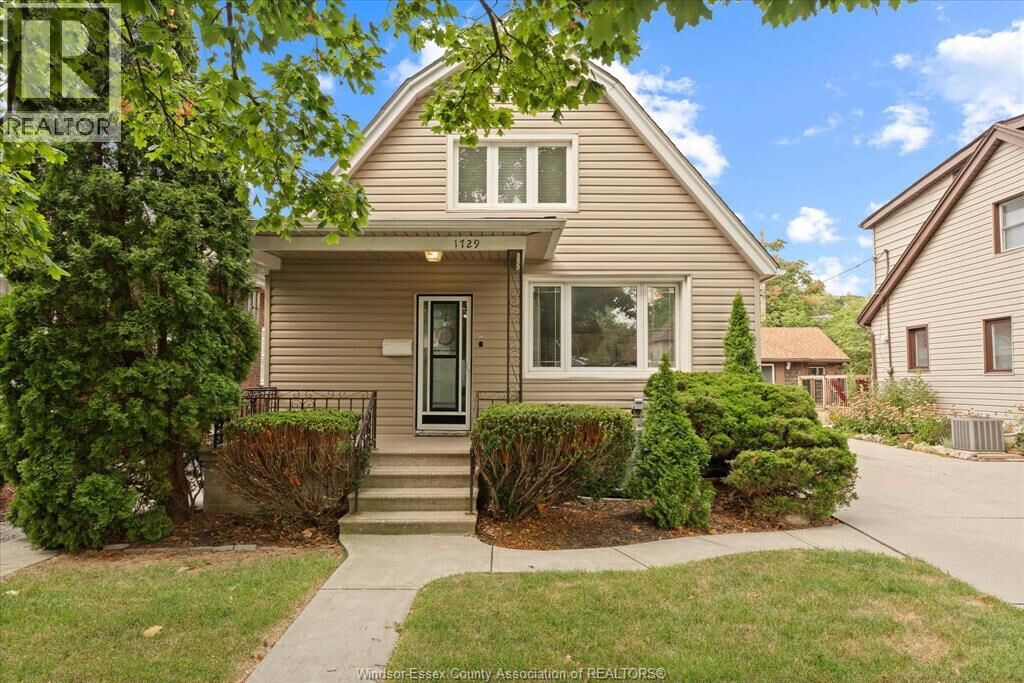 Property Photo:  1729 Windermere  ON N8W 2S2 