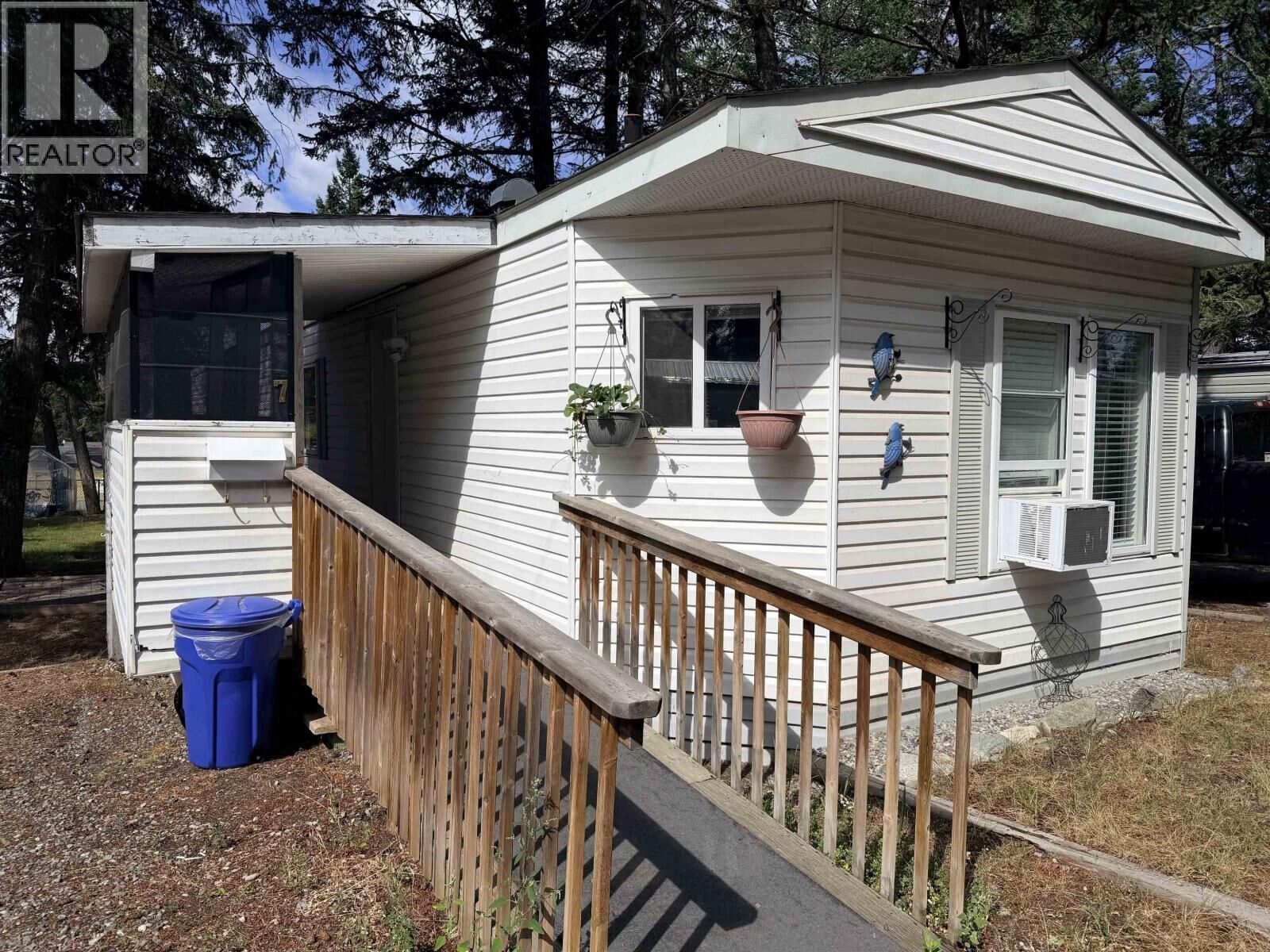 Property Photo:  1322 Dog Creek Road 7  BC V2H 3G9 