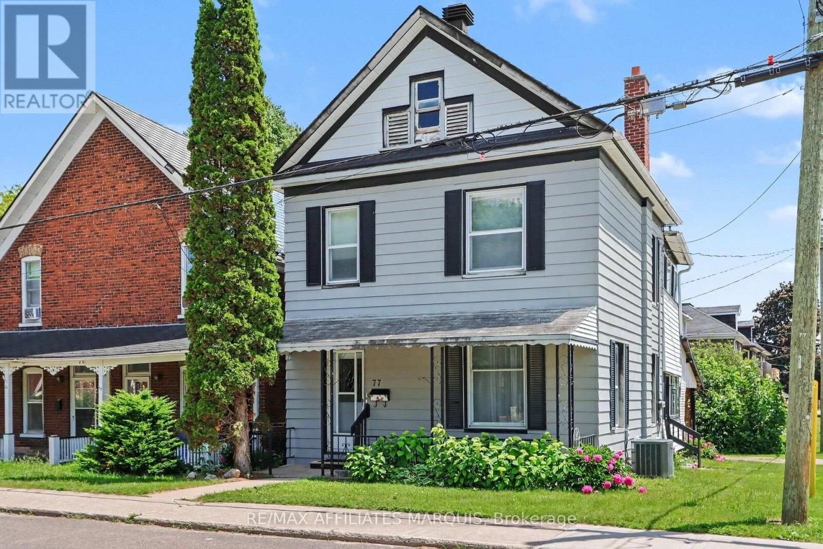 Property Photo:  77 Russell Street East  ON K7A 1G8 