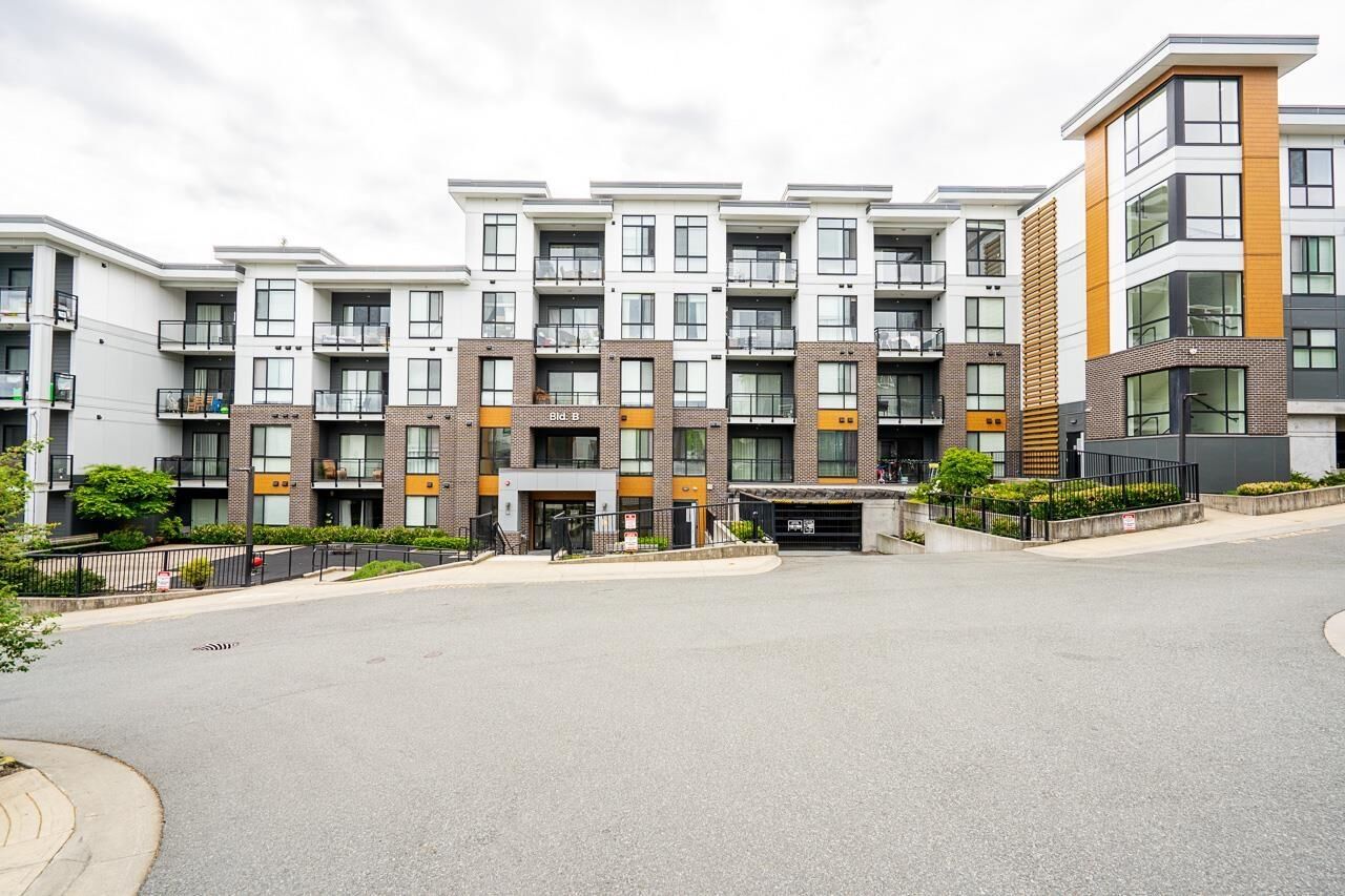 Property Photo: 20087 68 Avenue B004 BC V2Y 0Y3