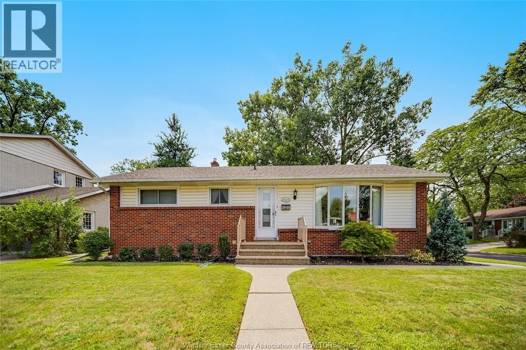 Property Photo: 3665 Randolph Avenue ON N9E 3G4
