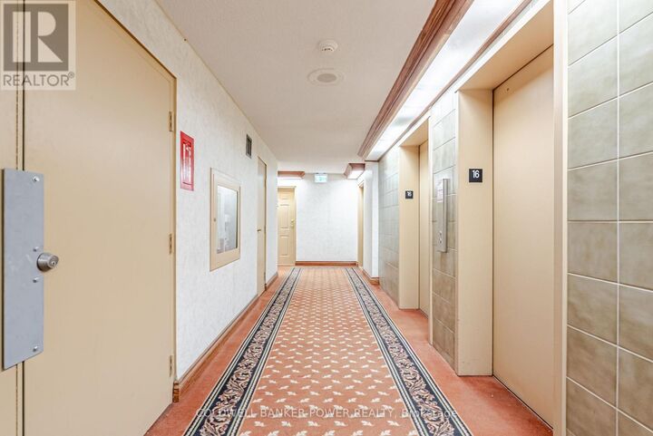 Property Photo: 323 Colborne Street 1604 ON N6B 3N8