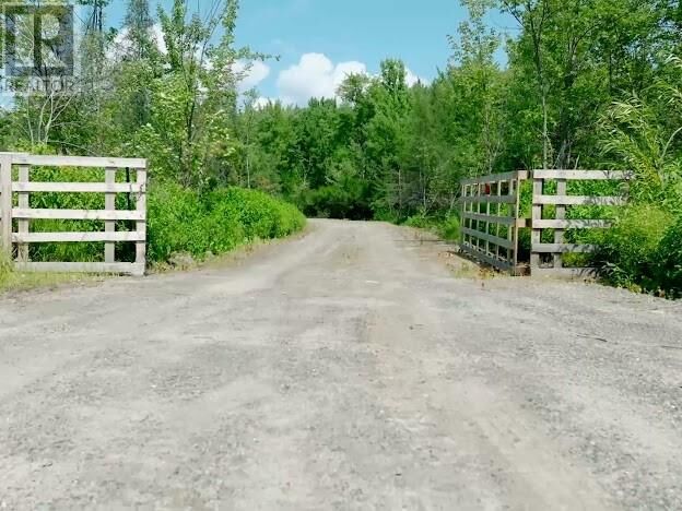 Property Photo:  687 Lac Deux Milles  ON P2B 2X3 