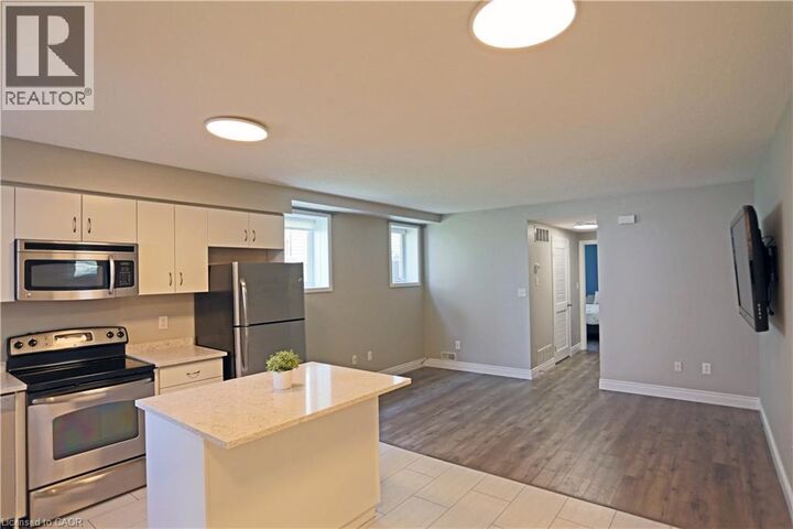 Property Photo:  240 Westmeadow Drive 14A  ON N2N 0A1 