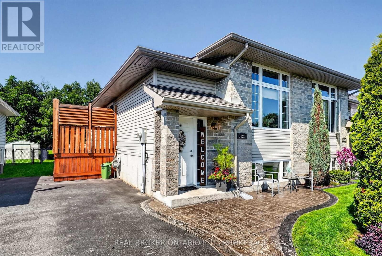 Property Photo: 3320 Northdale Drive ON K6K 1M1