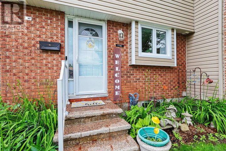 Property Photo: 1718 Lamoureux Drive C ON K1E 2N2