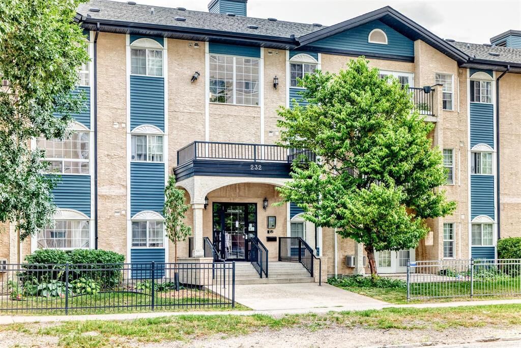 Property Photo: 232 Goulet Street MB R2H 0R8