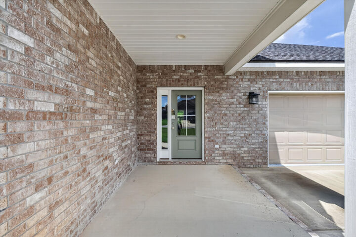 Property Photo: 4540 Hermosa Road FL 32539