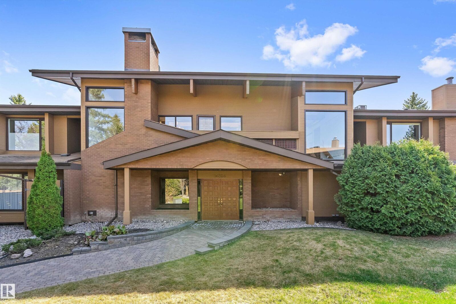 Property Photo: 14824 45 Avenue NW 7 AB T6H 5M5