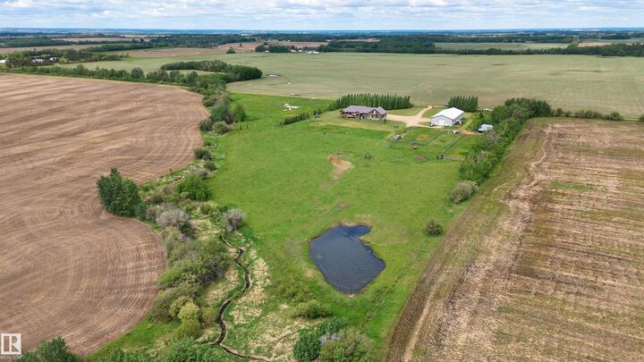 Property Photo: 26517 Twp Road 584 AB T0G 1W0