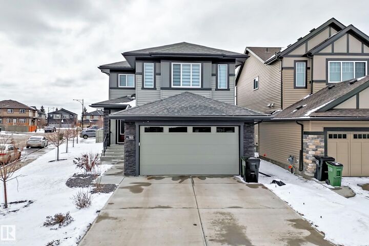 Property Photo:  7035 Chivers Loop SW  AB T6W 3Y7 