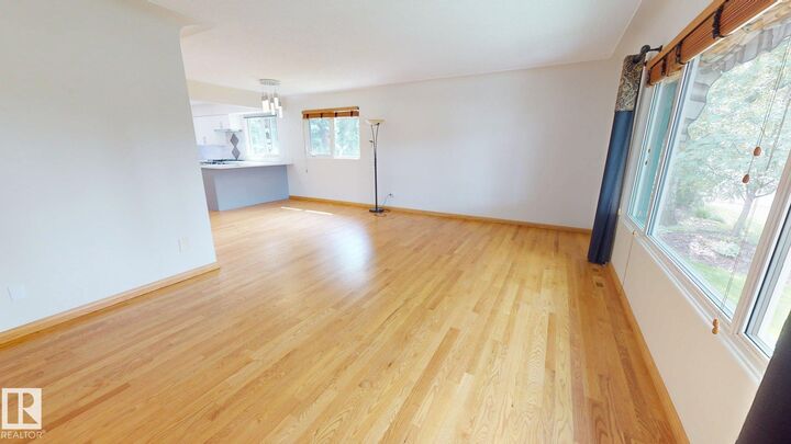 Property Photo:  9503 77 Street NW  AB T6C 2M8 
