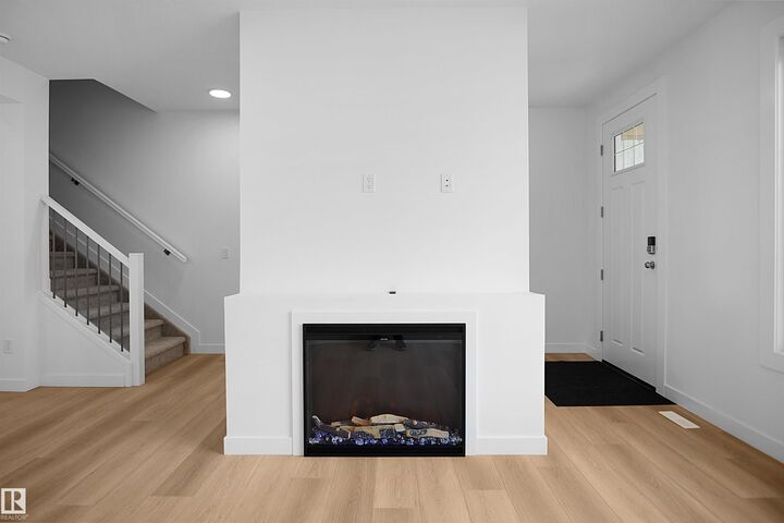 Property Photo:  98 Juniper Wynd  AB T8L 3S4 