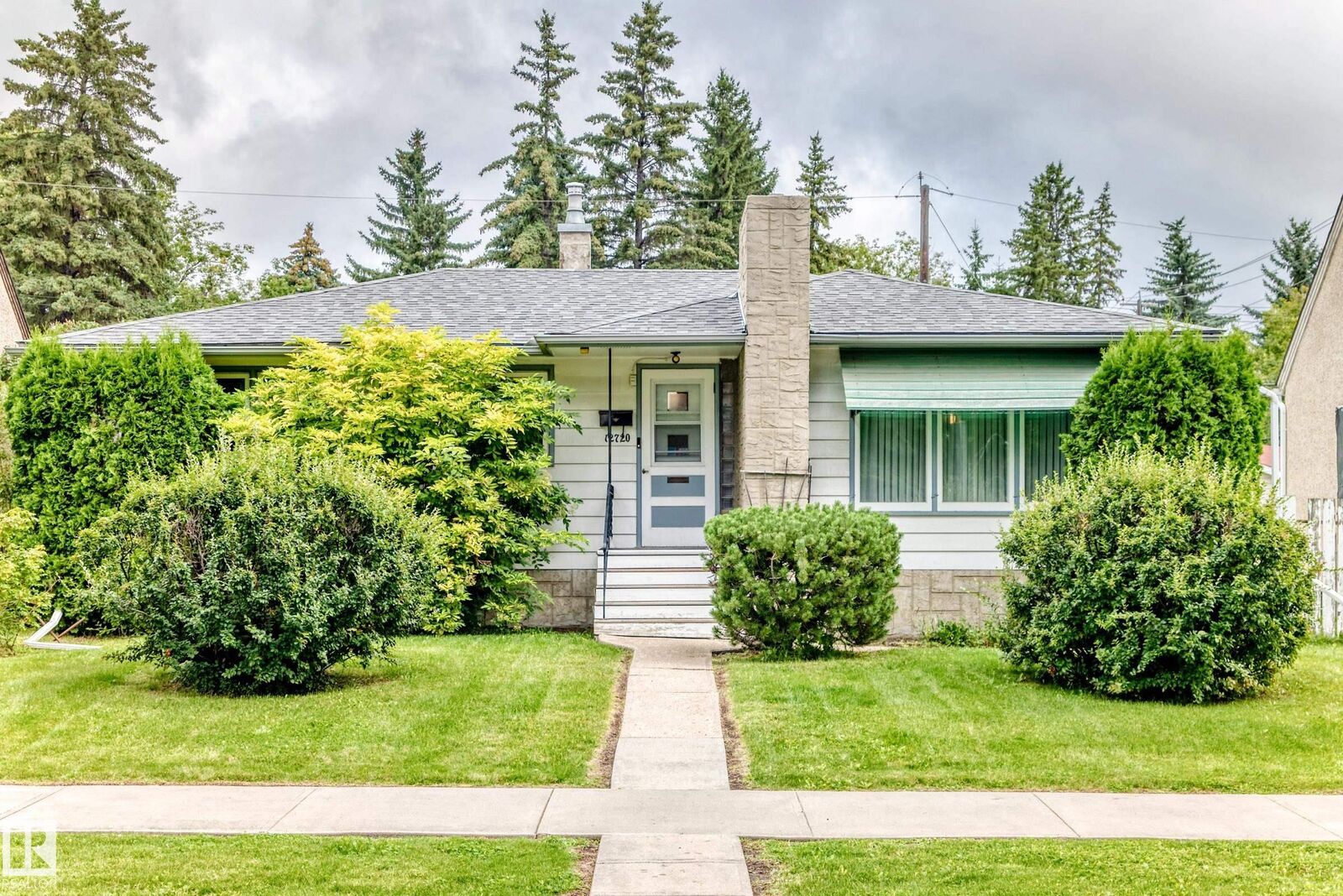 Property Photo: 12720 120 Avenue NW AB T5L 2R1