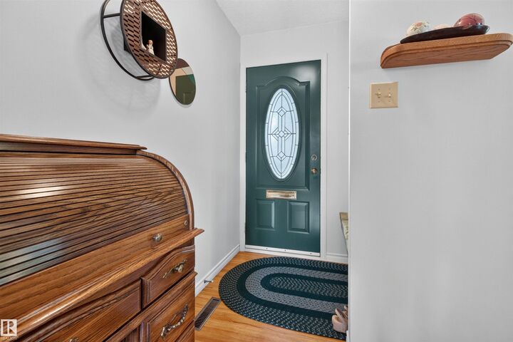 Property Photo:  6420 86 Street NW  AB T6E 2X9 