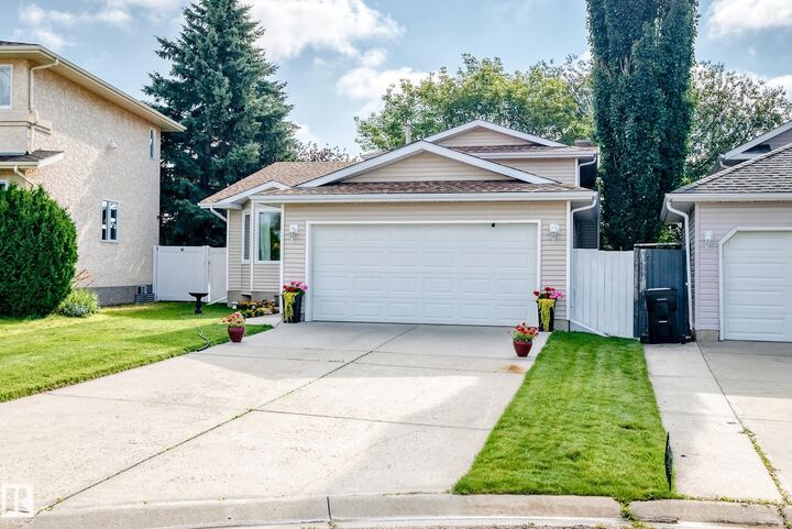 Property Photo:  350 Pearson Crescent NW  AB T5T 5Y7 