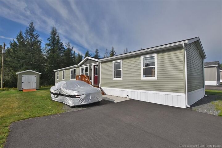 Property Photo:  21 Luanne Drive  NB E3B 0Z5 
