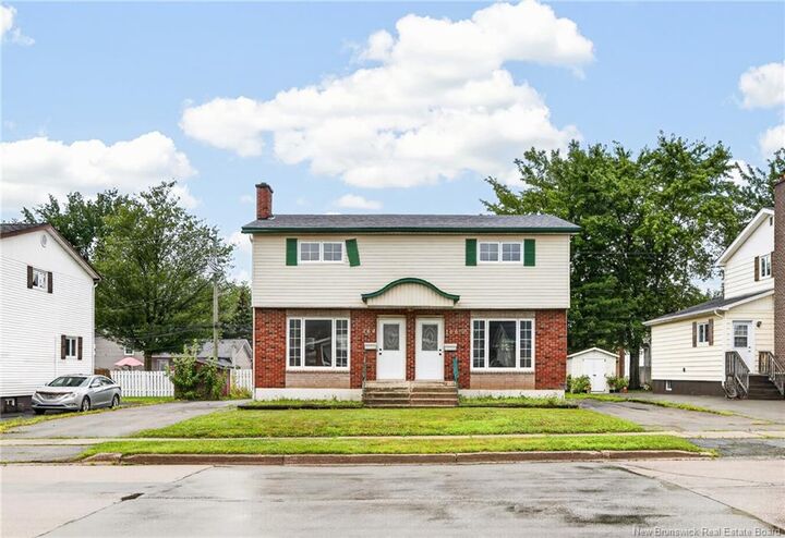 Property Photo:  164-166 Ayer Avenue  NB E1C 8G8 