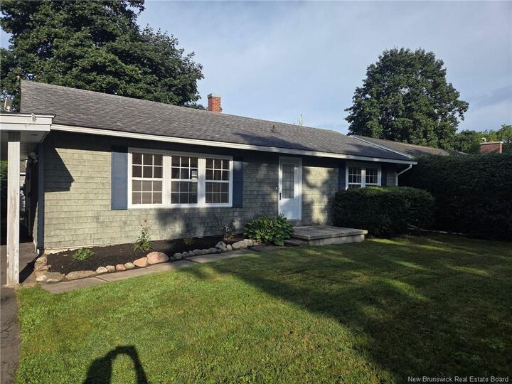 Property Photo:  15 Sherwood Court  NB E3B 2P5 