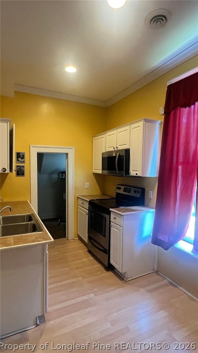 Property Photo: 307 E Mitchell Street E NC 28340