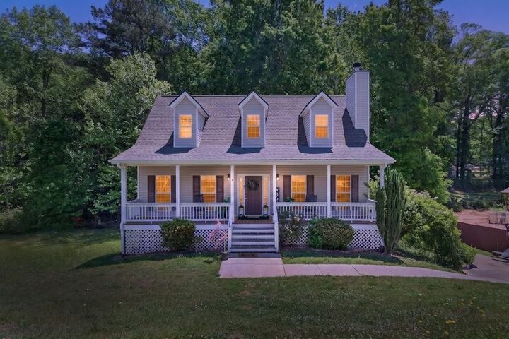 Property Photo: 132 Sunrise Strip GA 30117