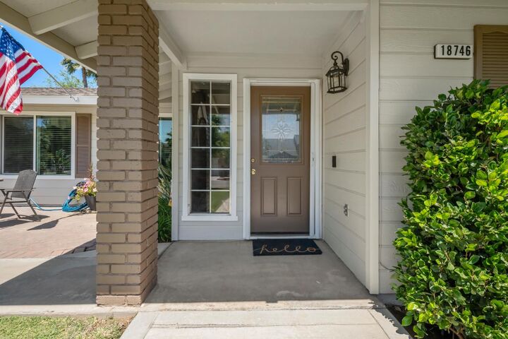 Property Photo: 18746 Auburn Way CA 93638