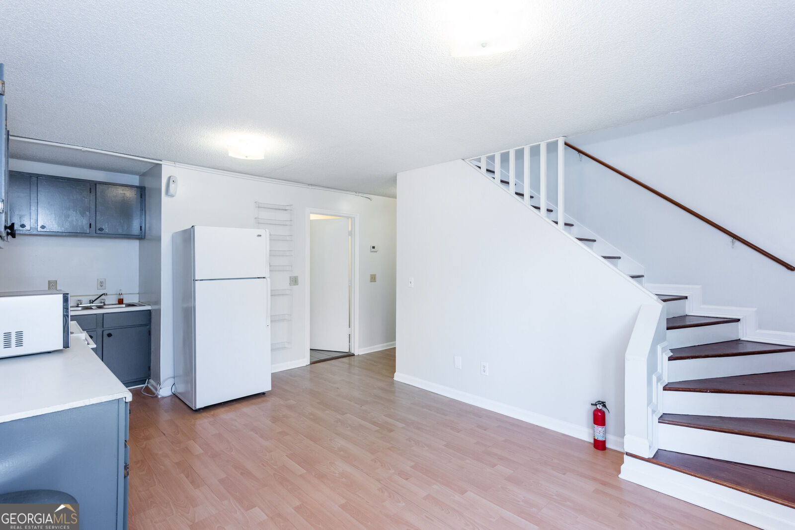 Property Photo: 656 Bellemeade Avenue NW B GA 30318