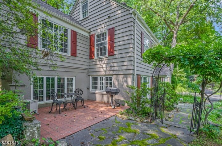 Property Photo: 173 Hillcrest Rd NJ 07069