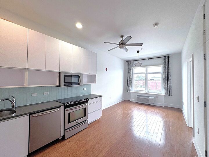 Property Photo:  217 Newark Ave 517  NJ 07302 