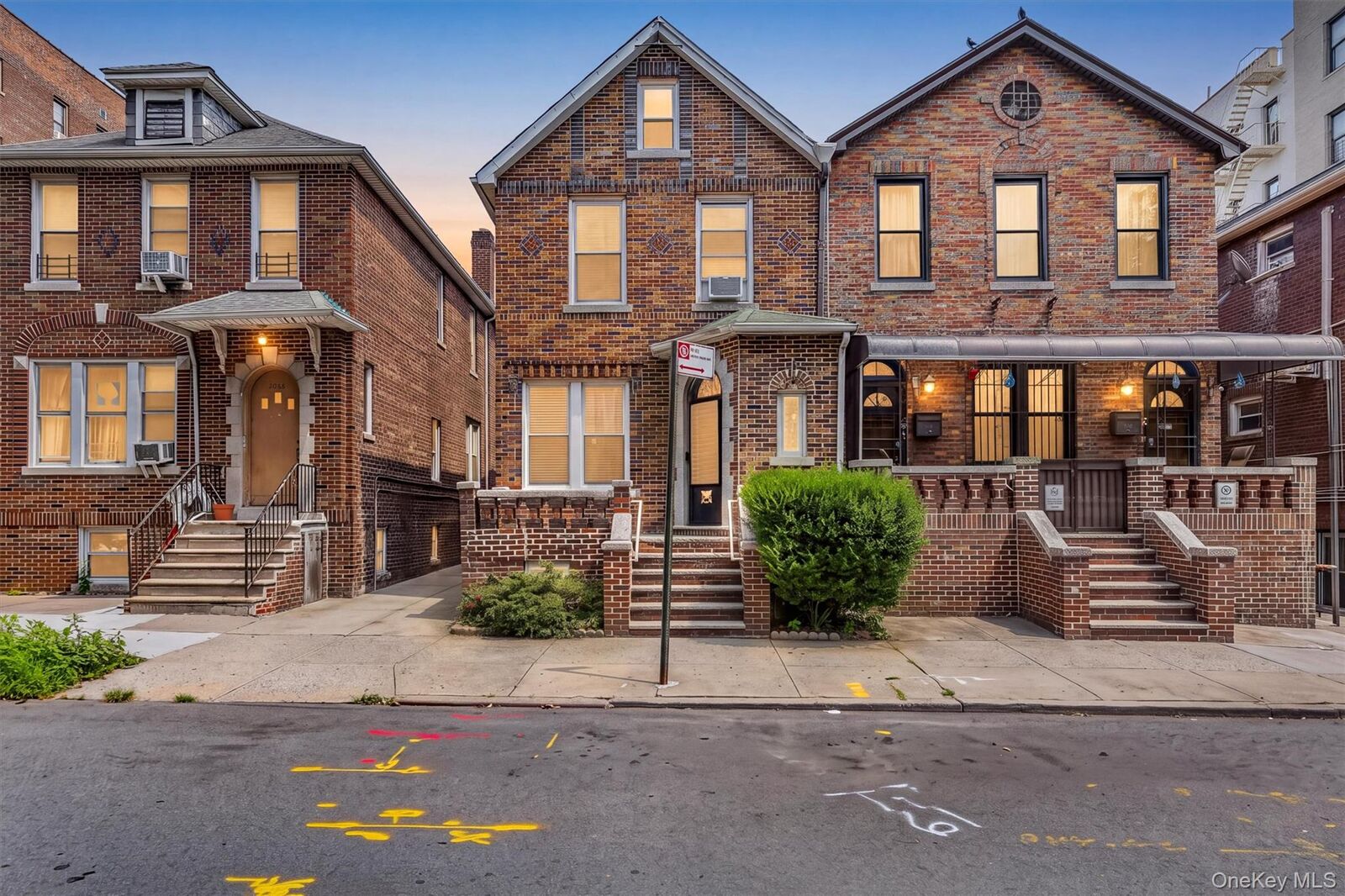 Property Photo: 2218 Holland Avenue NY 10467
