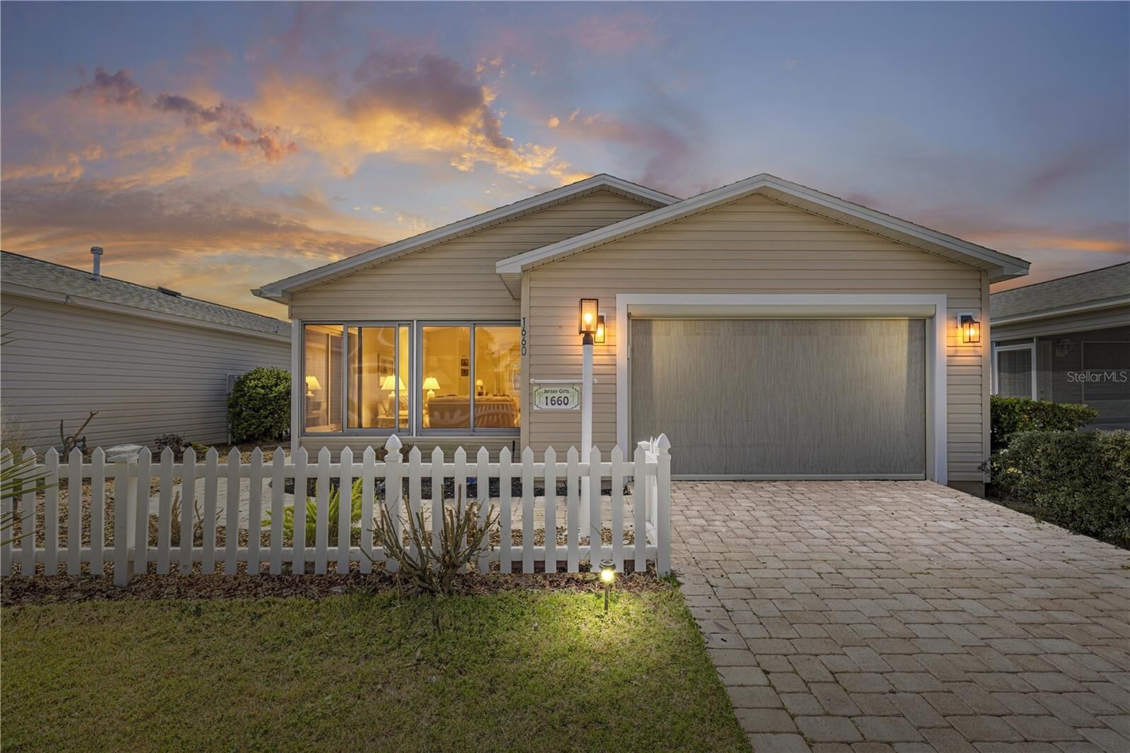 Property Photo: 1660 Orr Terrace FL 32162