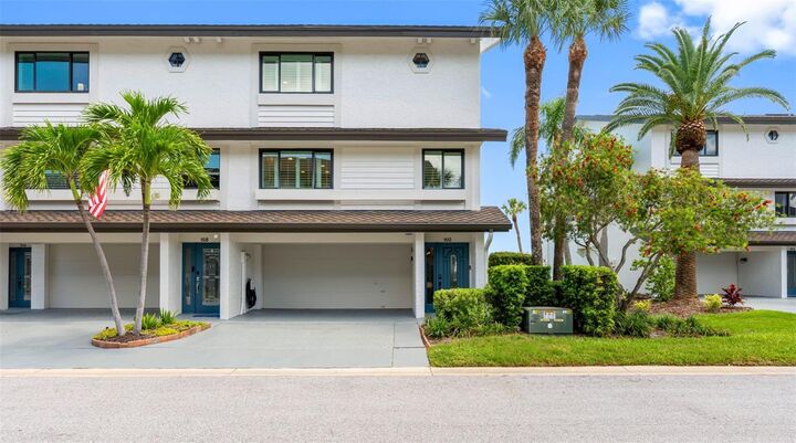 Property Photo:  160 Marina Del Rey Court  FL 33767 