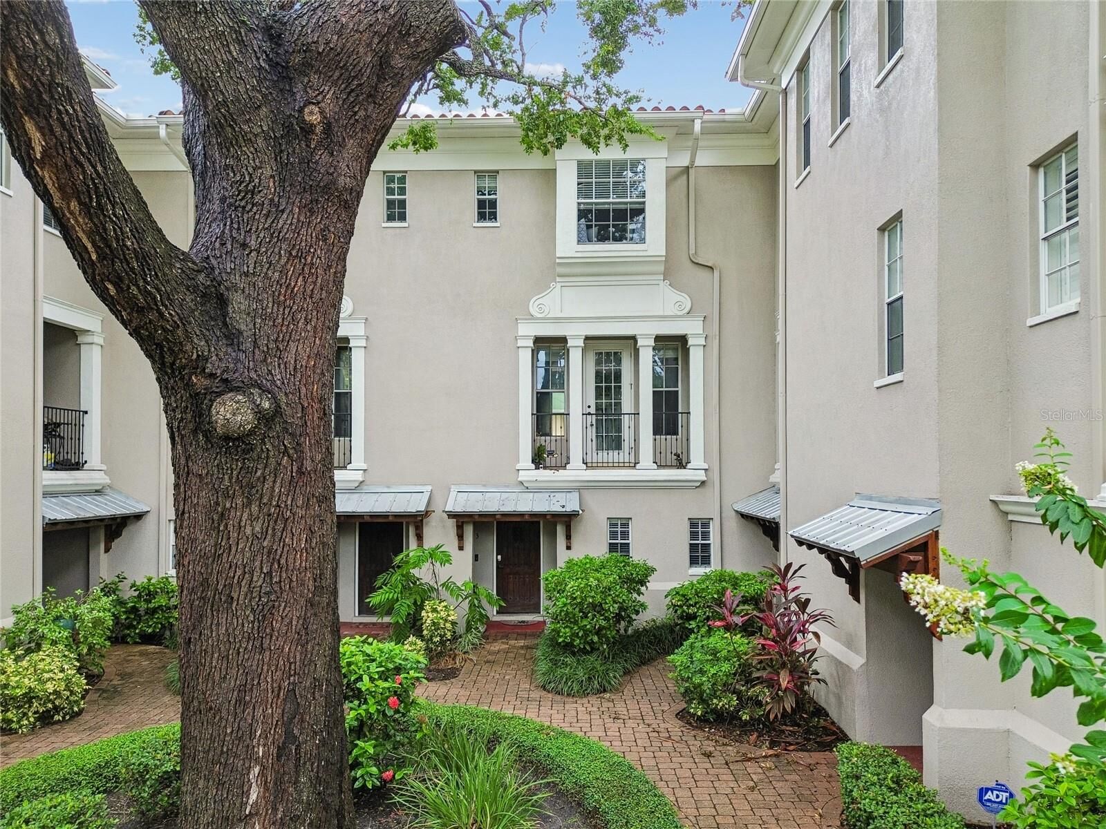 Property Photo: 111 S Delaware Avenue 3 FL 33606