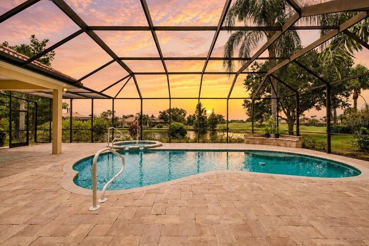 Property Photo:  7219 Ashland Glen  FL 34202 