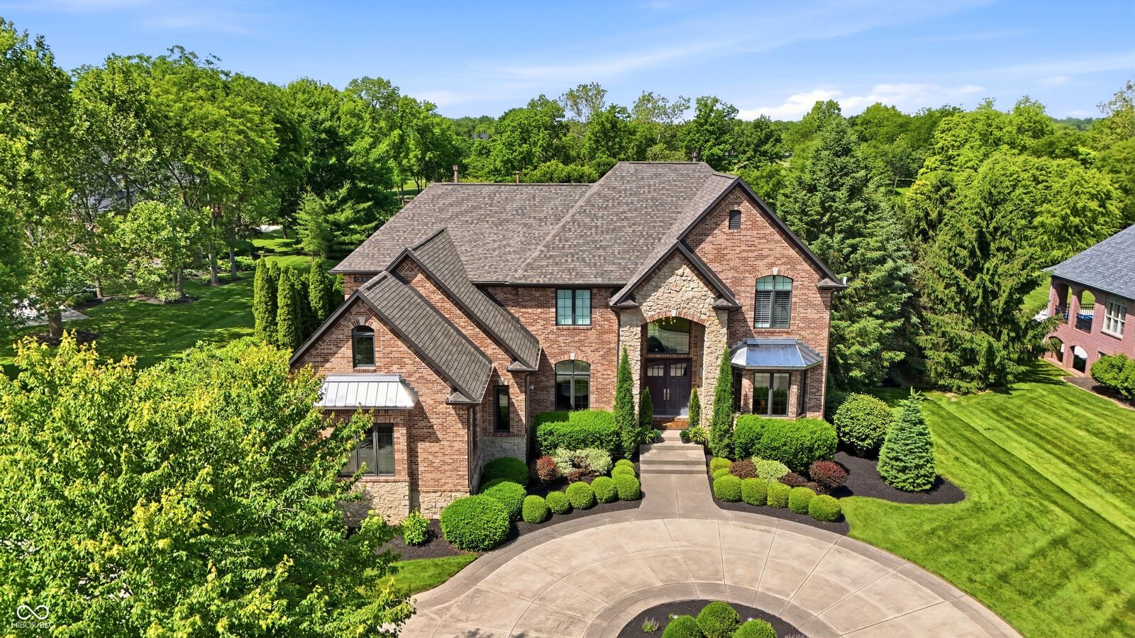 Property Photo: 16032 Colleton Court IN 46033