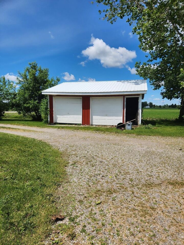 Property Photo:  71040 Omo Road  MI 48062 
