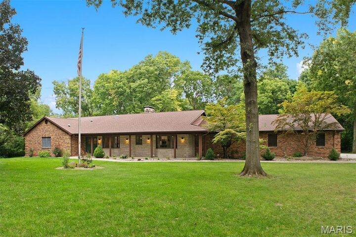 Property Photo:  43 Sugar Lane  IL 62234 