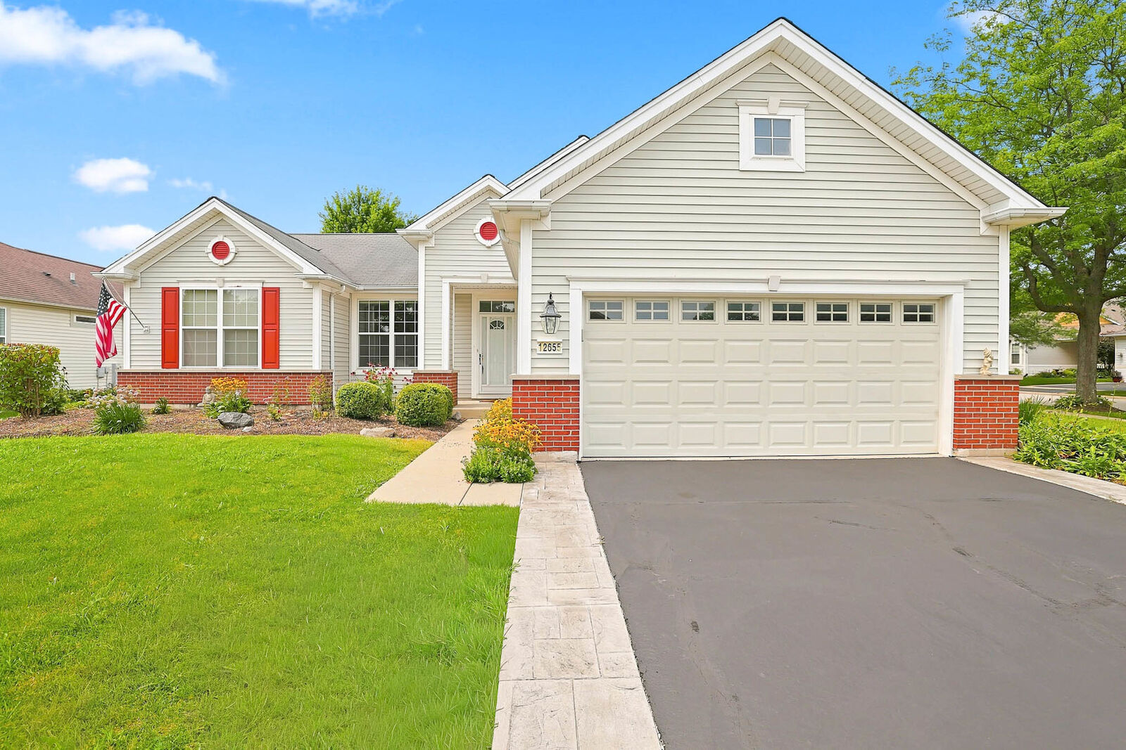 Property Photo:  12655 Horseshoe Trail  IL 60142 