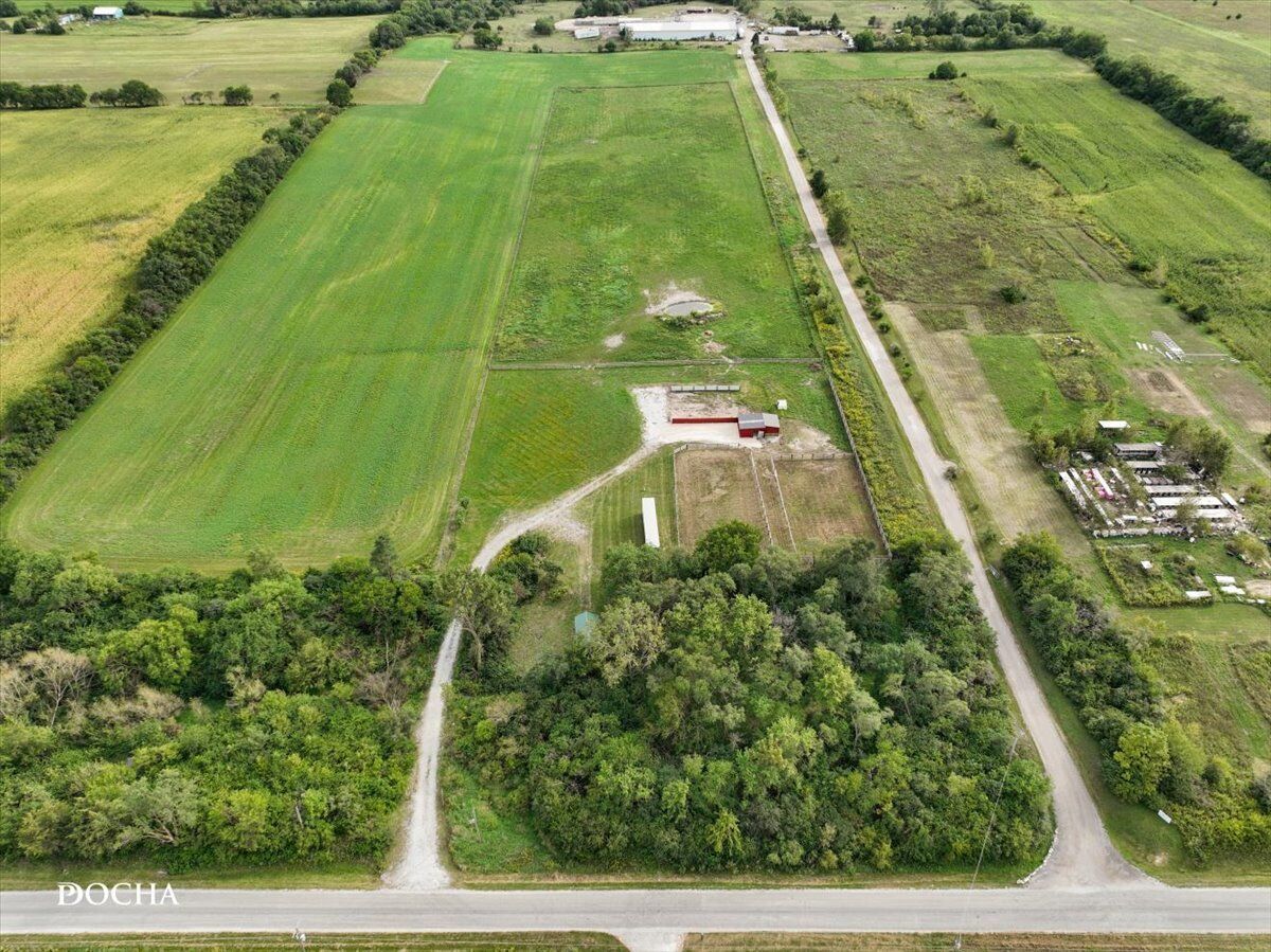 Property Photo: 1837 W Church Road IL 60401