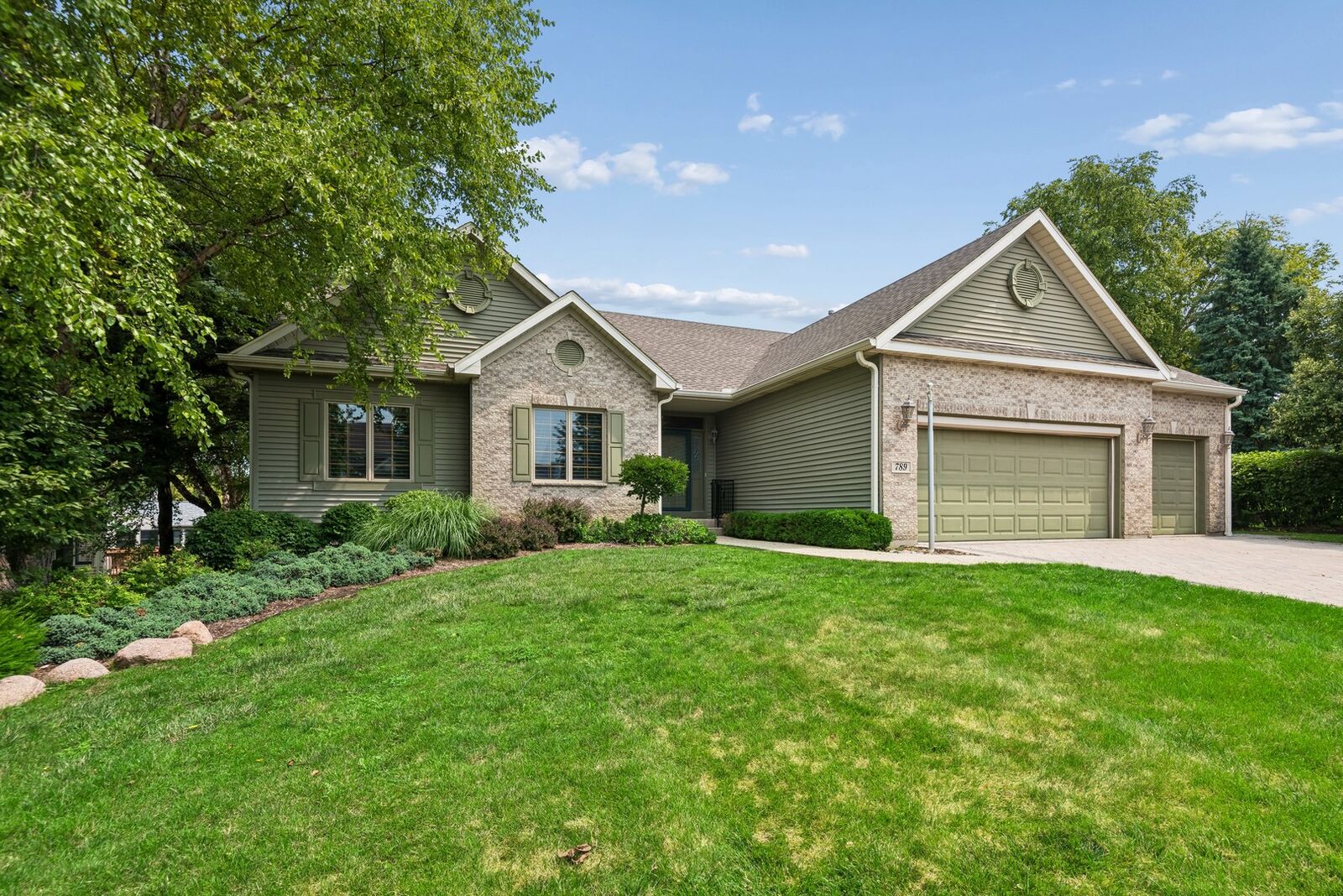 Property Photo: 789 Woodland Drive IL 60002
