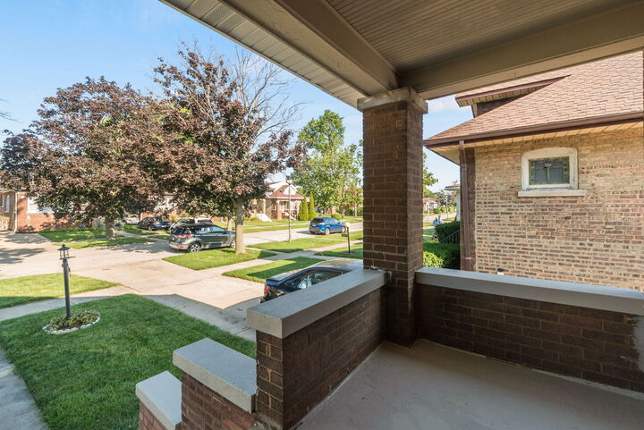 Property Photo:  1911 S 11th Avenue  IL 60153 