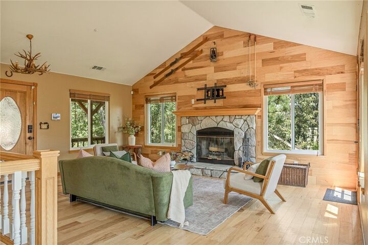 Property Photo: 1208 Aleutian CA 92352