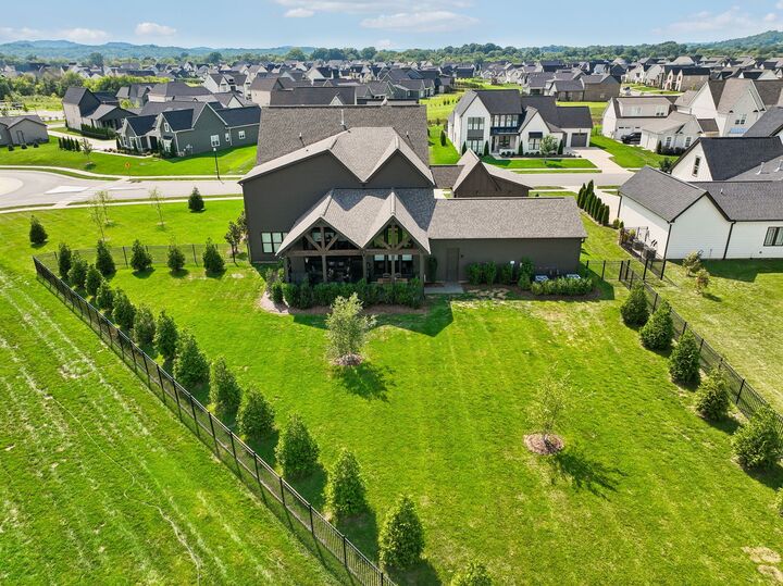 Property Photo: 7536 Southwell Dr TN 37046