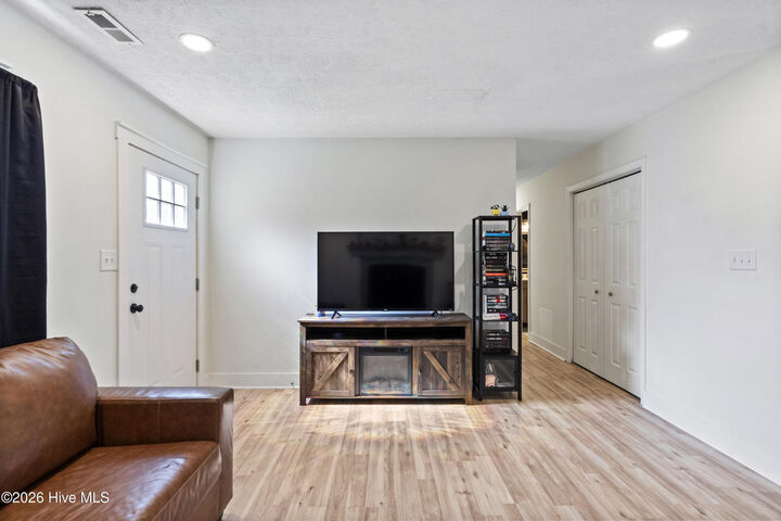 Property Photo:  111 Pirates Lane  NC 28532 