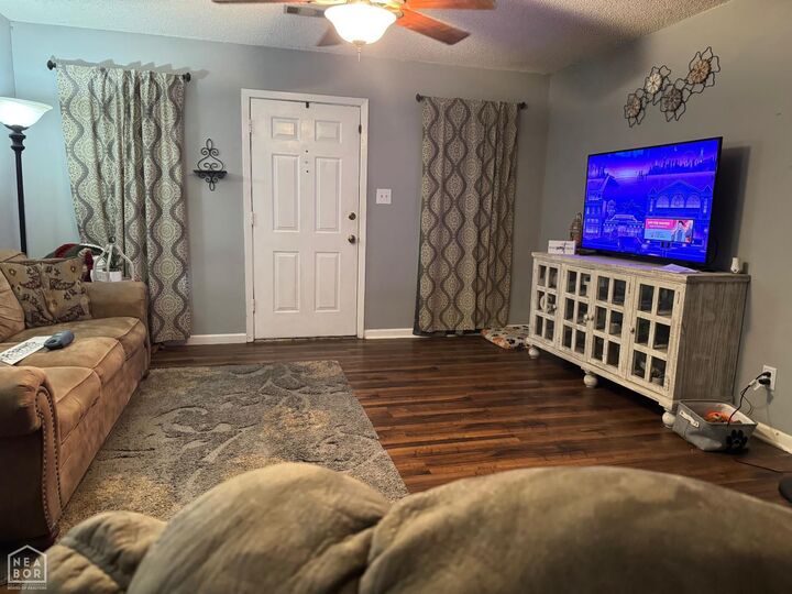 Property Photo: 608 Windrew Circle AR 72405