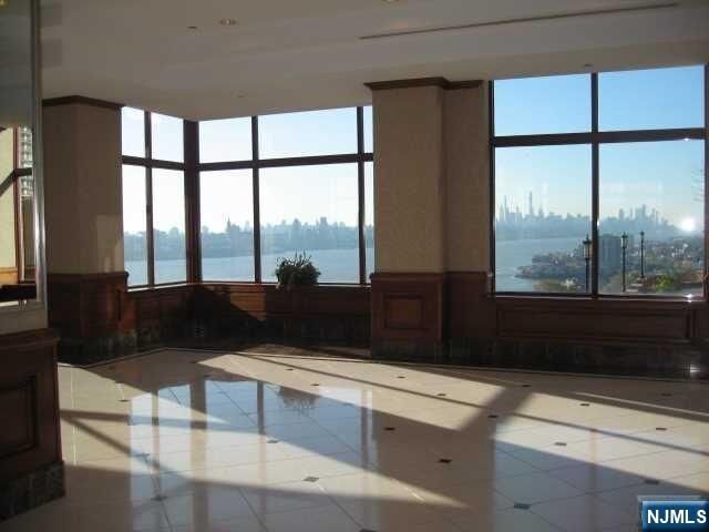 Property Photo: 100 Old Palisade Road 3605 NJ 07024