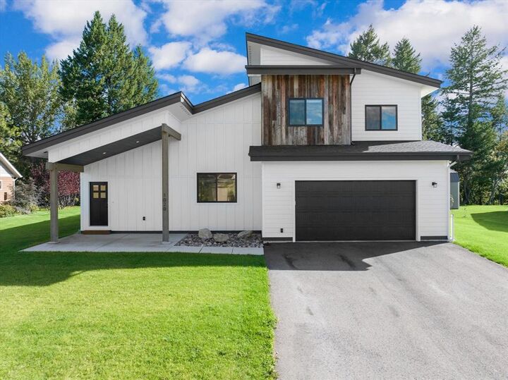 Property Photo:  1020 Riparian Drive  MT 59912 