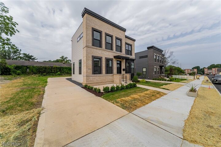 Property Photo: 1866 Woodlawn Avenue OH 44106